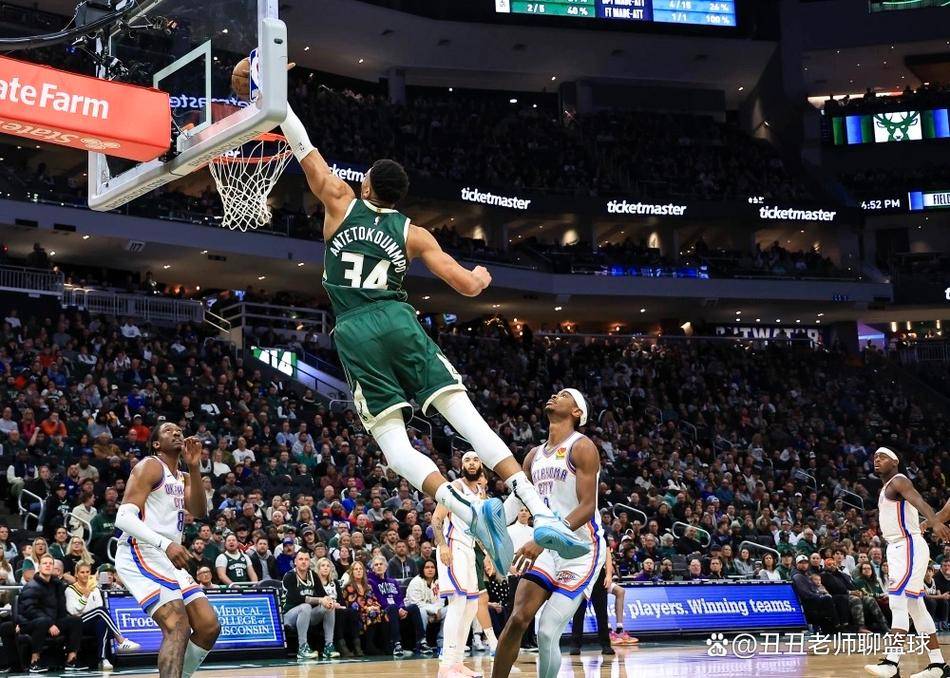 体育赛事直播-包含雄鹿逆转雷霆，字母哥砍下35+10数据。的词条