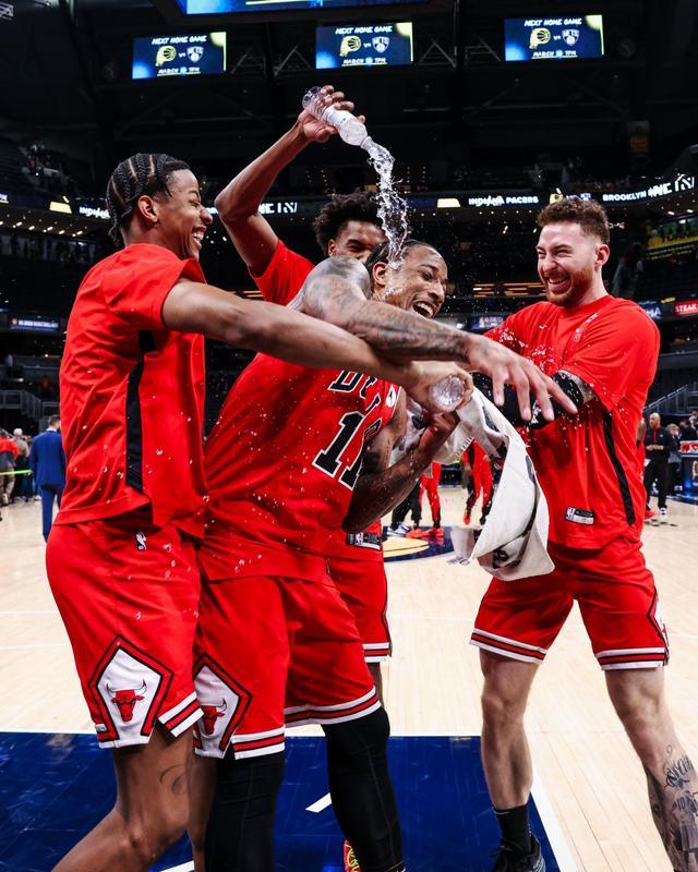 熊猫体育下载-公牛逆转步行者，卡鲁索送出助攻